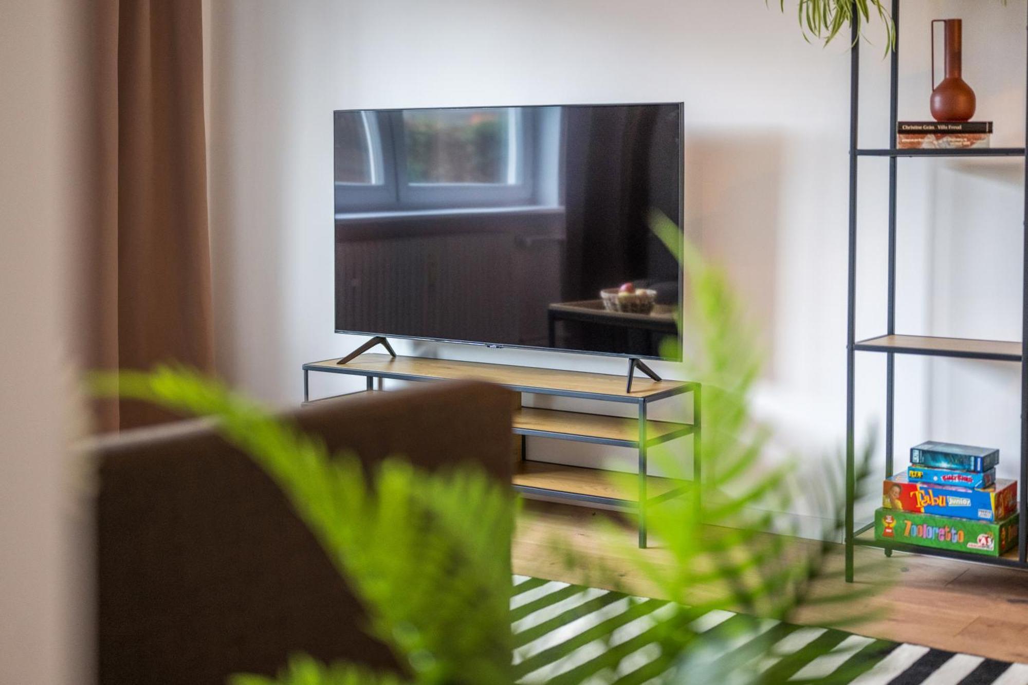 Neu: 100M² - Ideal Fuer Familien/Geschaeftsr. - Hbf Κόμπλεντς Εξωτερικό φωτογραφία